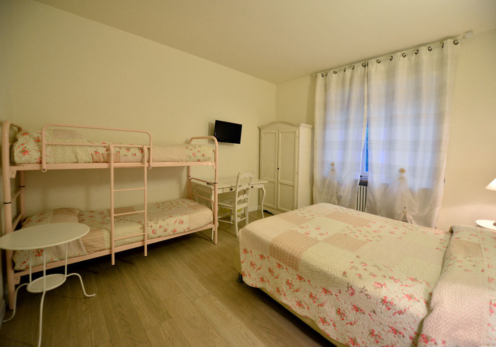 B&B Villa Bianca โซนา ภายนอก รูปภาพ
