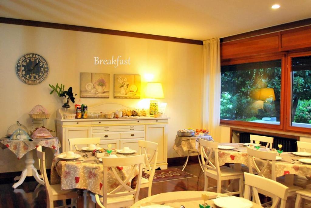 B&B Villa Bianca โซนา ภายนอก รูปภาพ